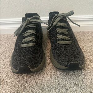 Men’s size 11 NOBULL Project Black Ivy Aspire runners